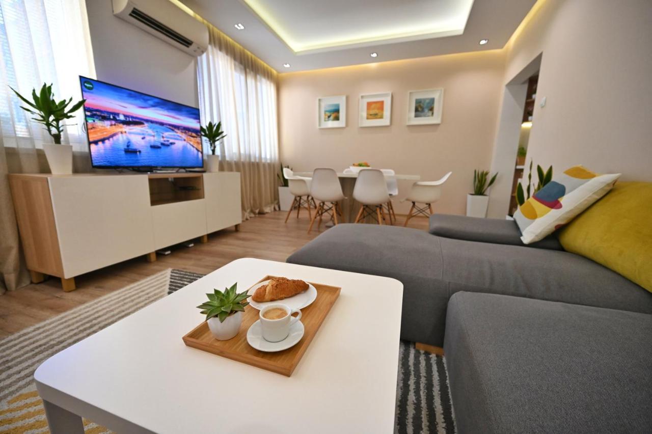 Modern Central 2-Bedroom Apartment With Parking Варна Экстерьер фото