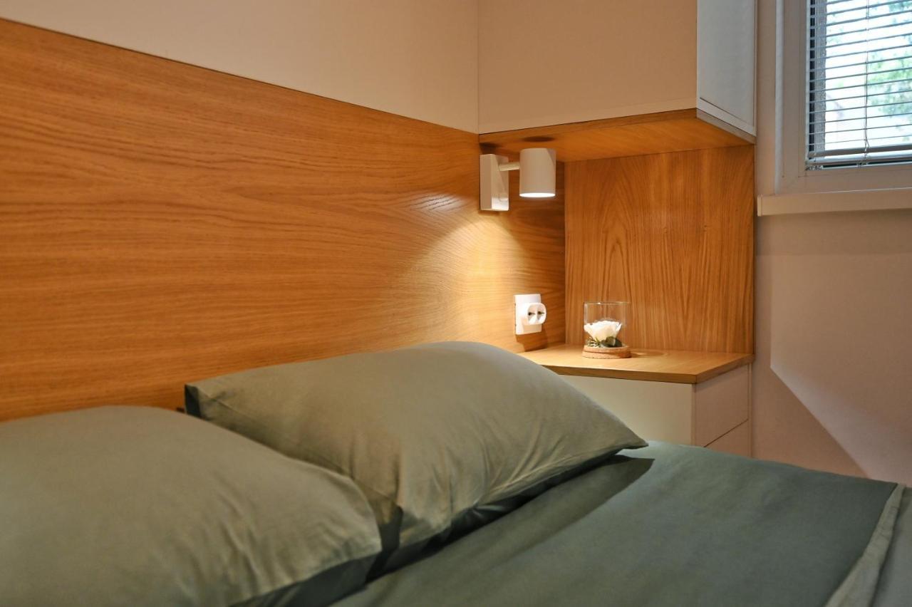 Modern Central 2-Bedroom Apartment With Parking Варна Экстерьер фото